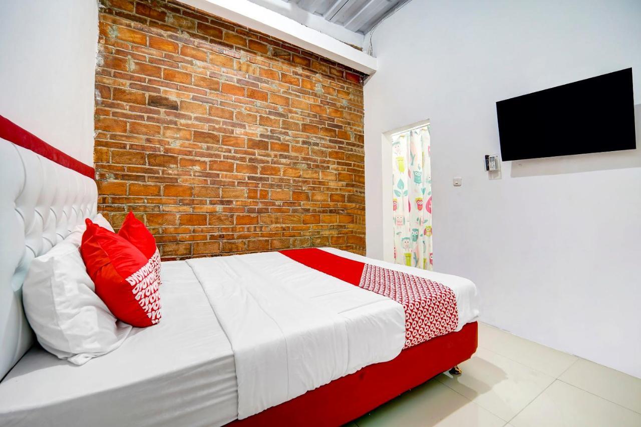 Super Oyo 91173 Guesthouse King Puntodewo Pakualaman Zewnętrze zdjęcie